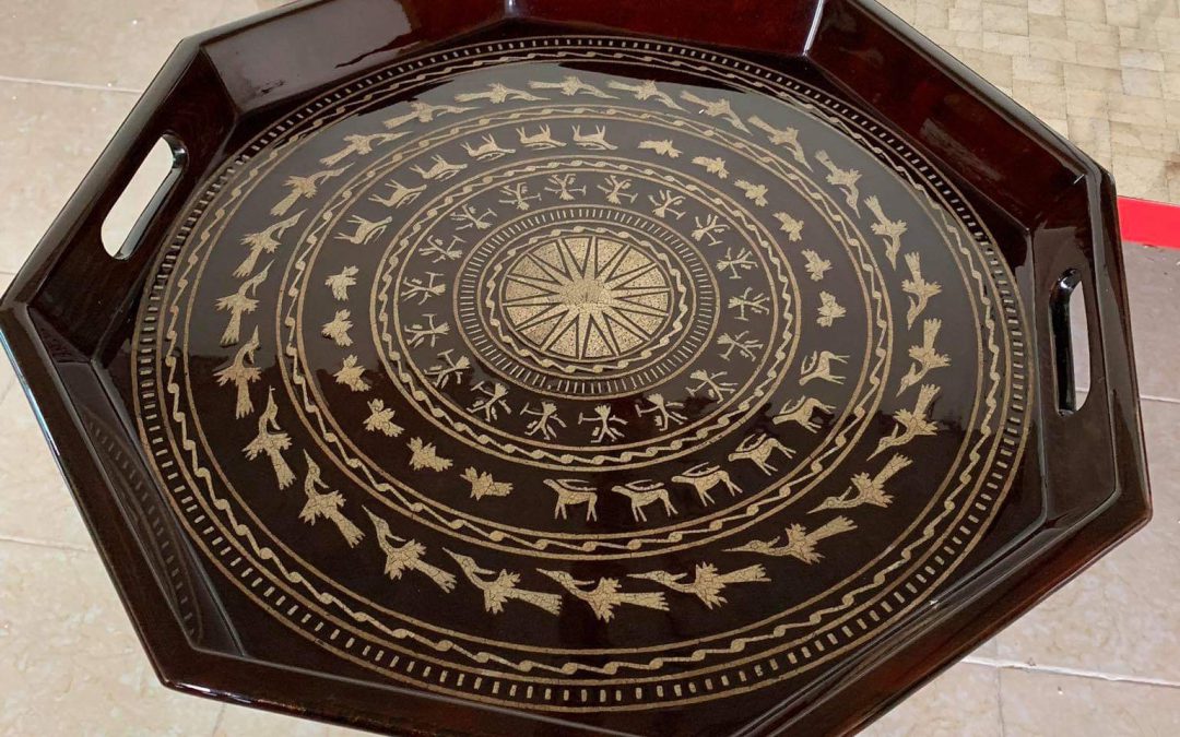 Kệ Decor mang hơi hướng giữa nét hiện đại và nét truyền thống